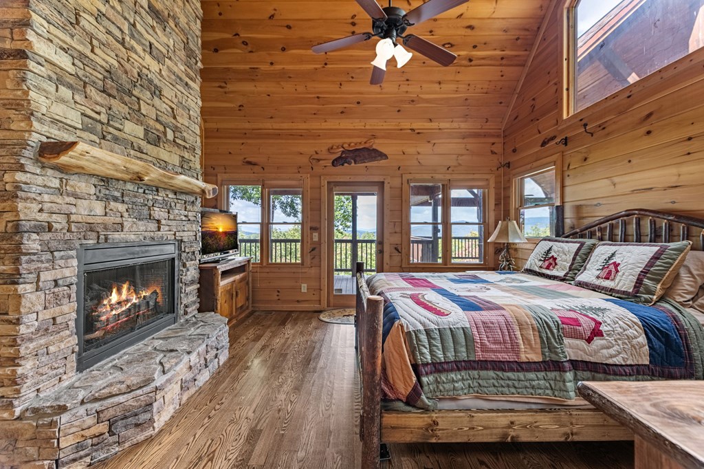 418979 Mineral Bluff Residential