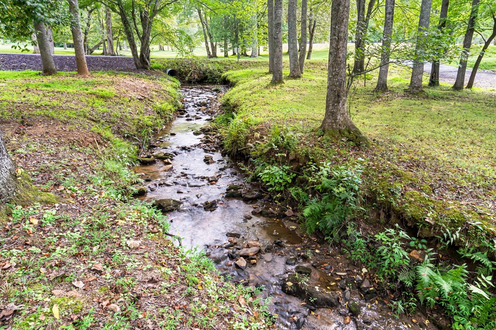 419000 Hiawassee Residential