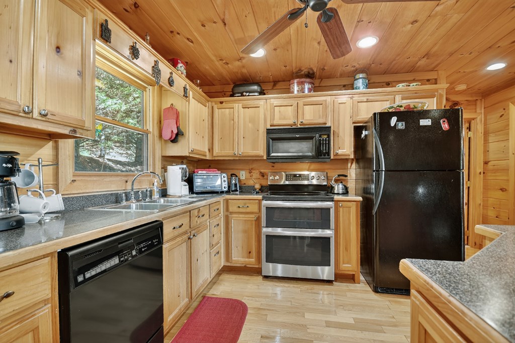 419011 Blue Ridge Residential