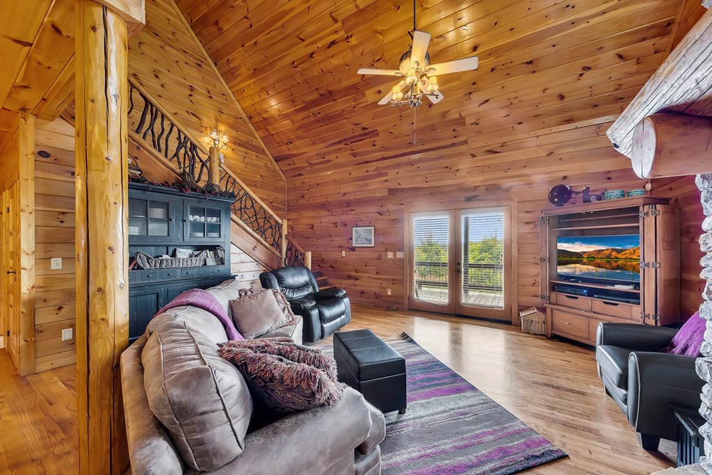 419017 Mineral Bluff Residential