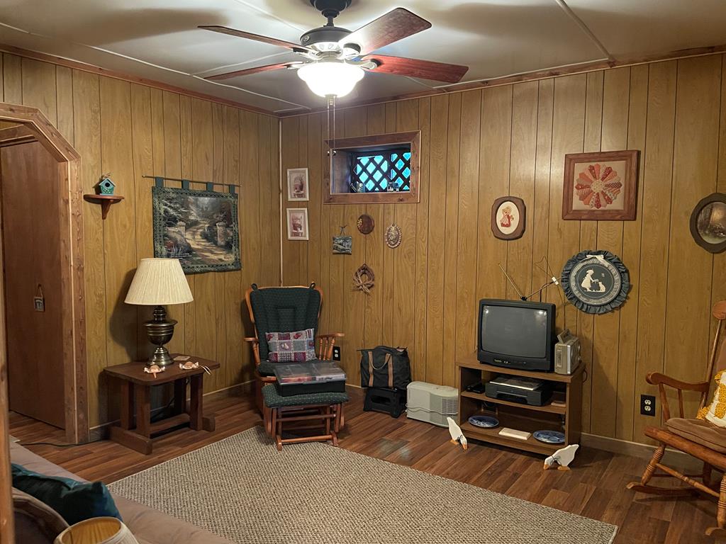 419032 Murphy Residential