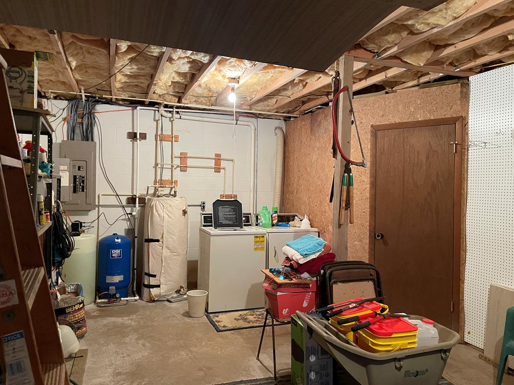 419032 Murphy Residential