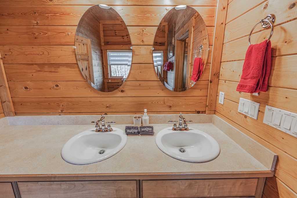 419043 Ellijay Residential