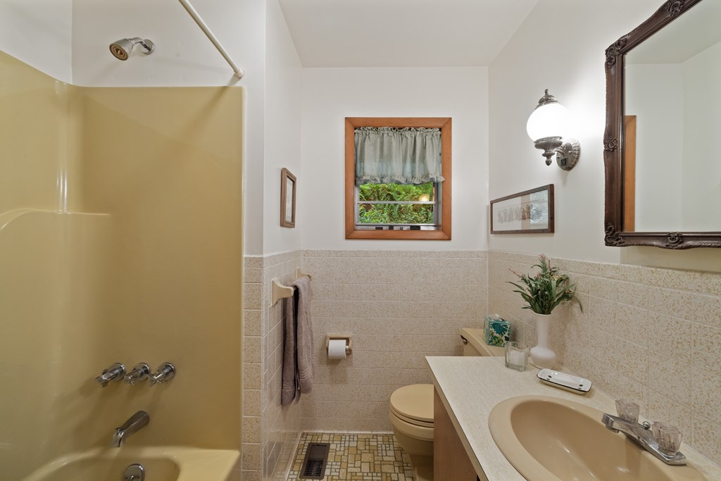 419049 Blue Ridge Residential