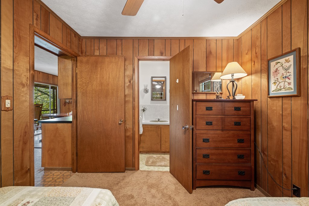 419049 Blue Ridge Residential