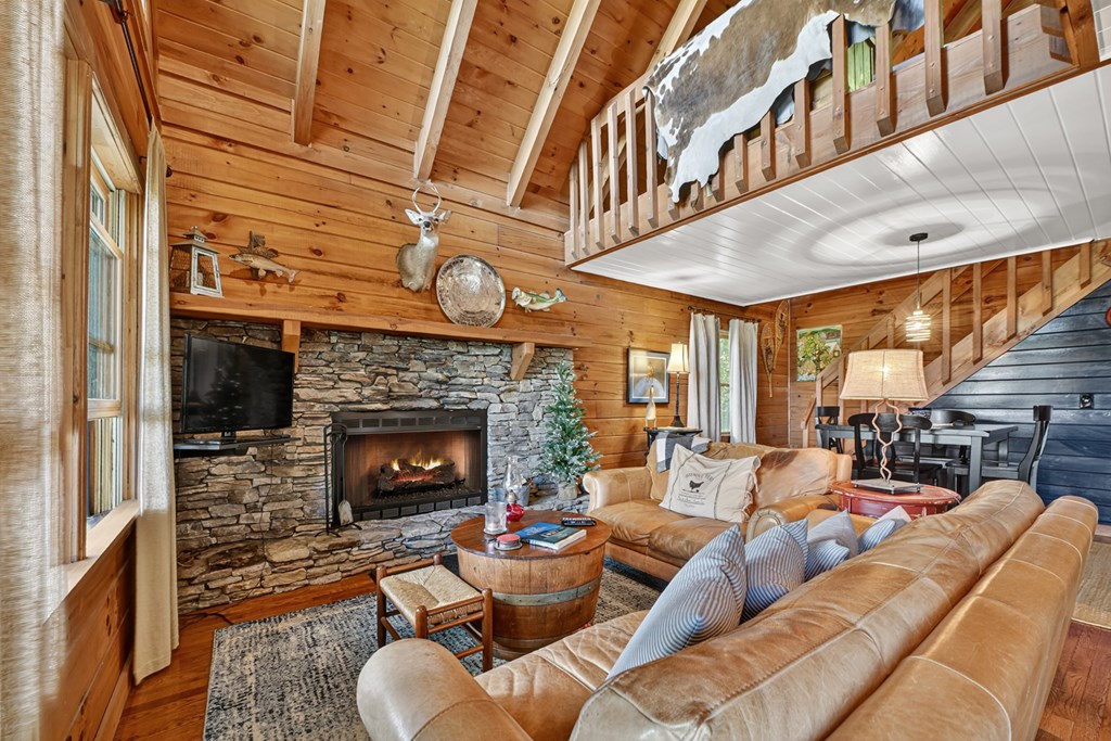 419053 Blue Ridge Residential
