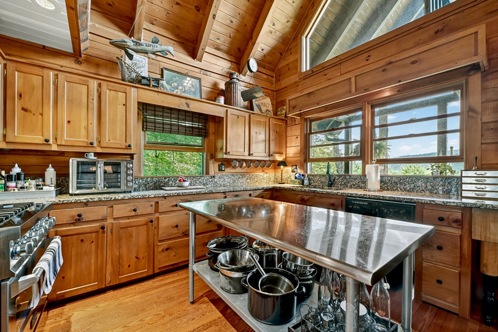 419053 Blue Ridge Residential
