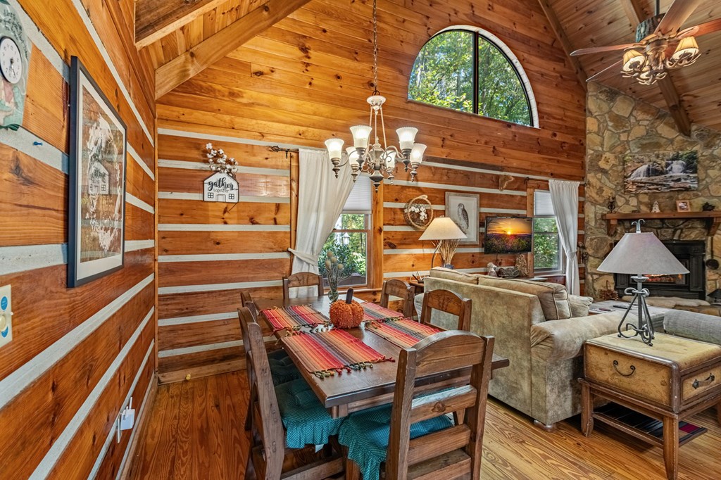 419055 Mineral Bluff Residential