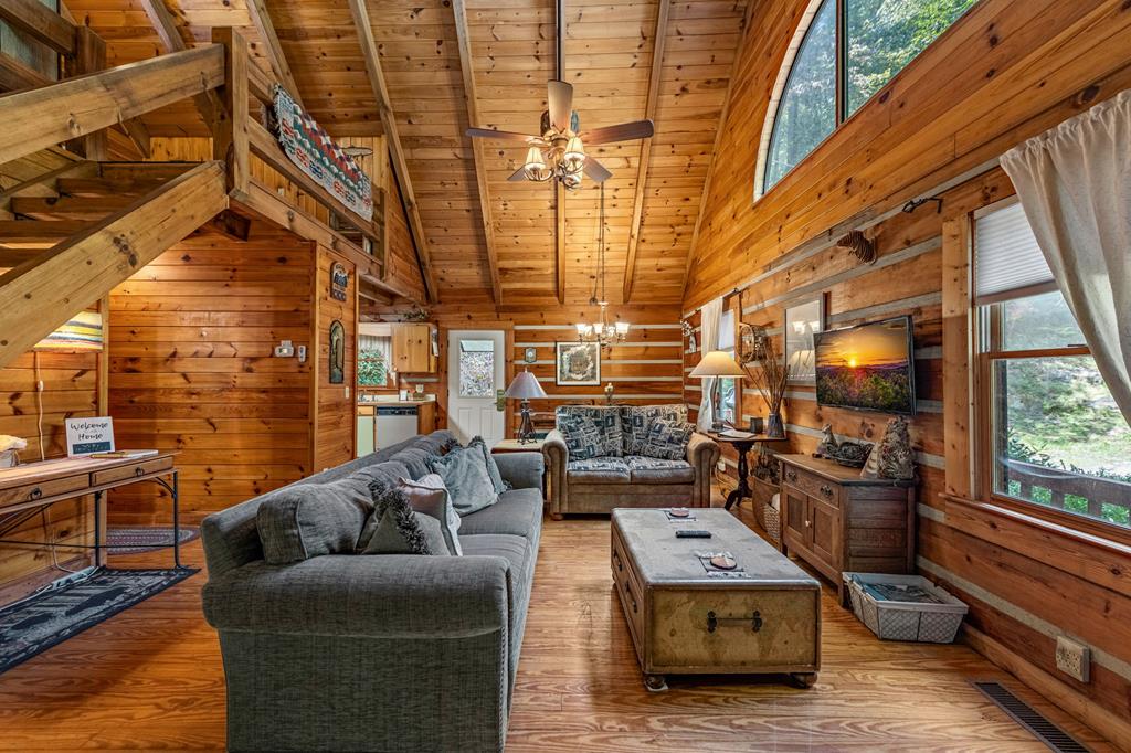 419055 Mineral Bluff Residential