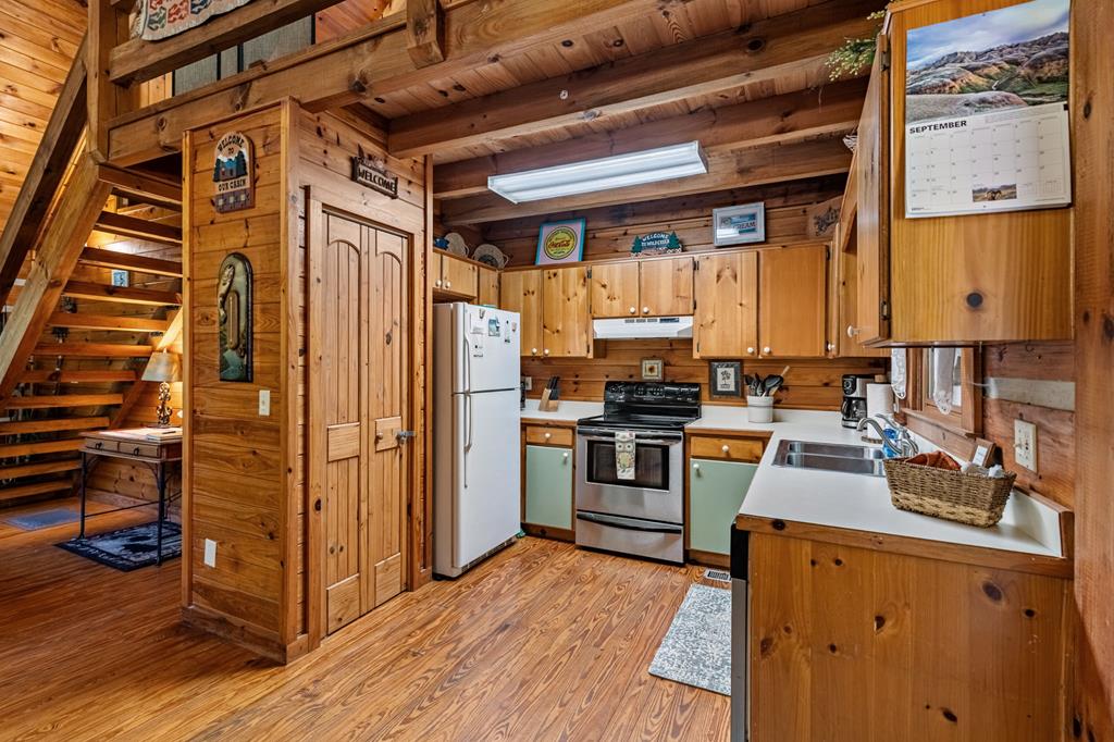 419055 Mineral Bluff Residential