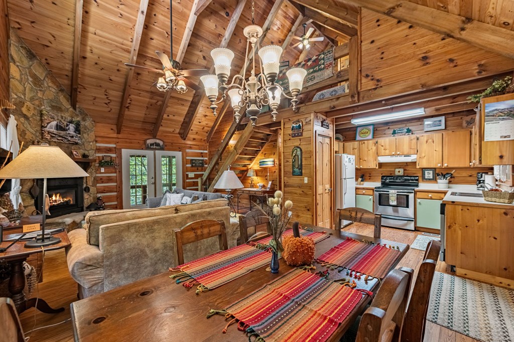 419055 Mineral Bluff Residential