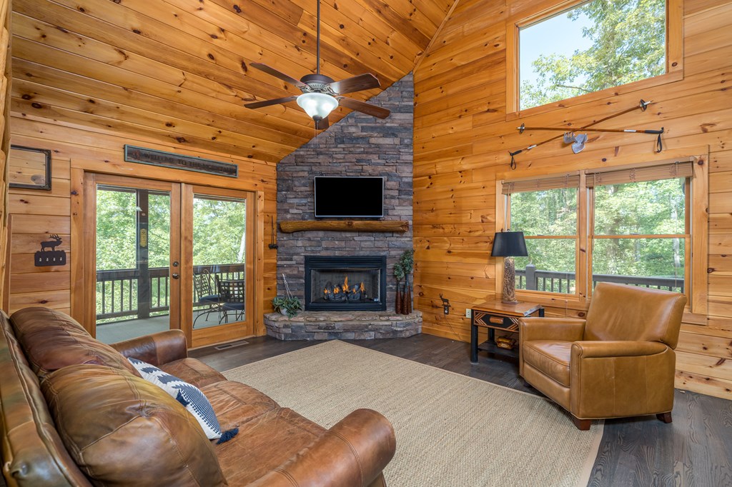 419058 Blue Ridge Residential