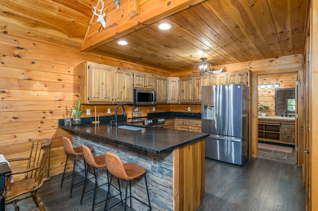 419058 Blue Ridge Residential