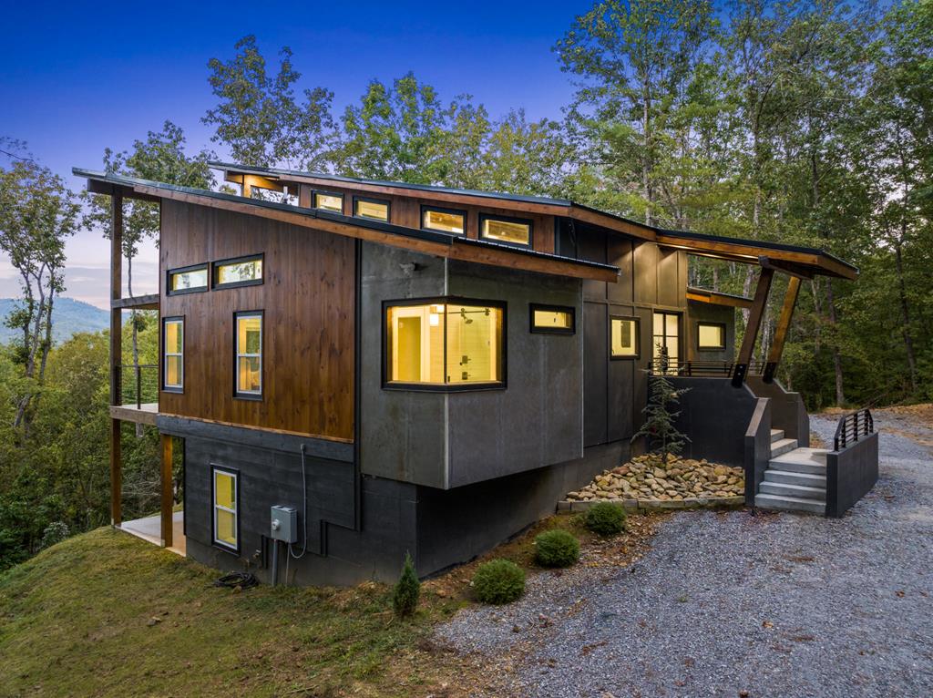 419075 Mineral Bluff 