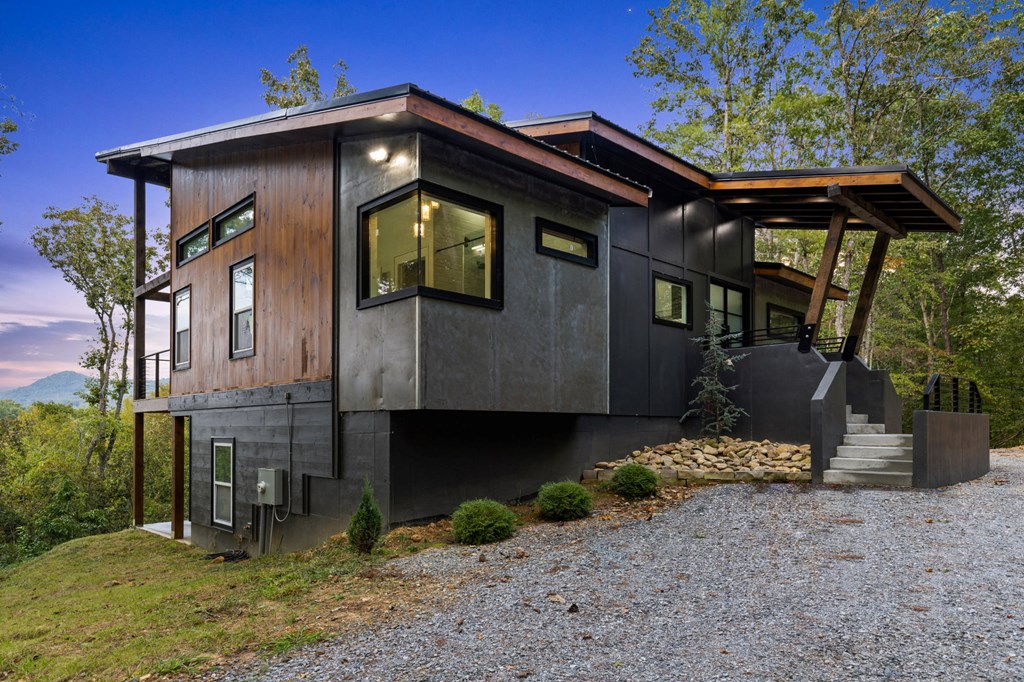 419075 Mineral Bluff Residential