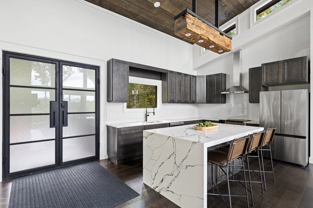 419075 Mineral Bluff Residential