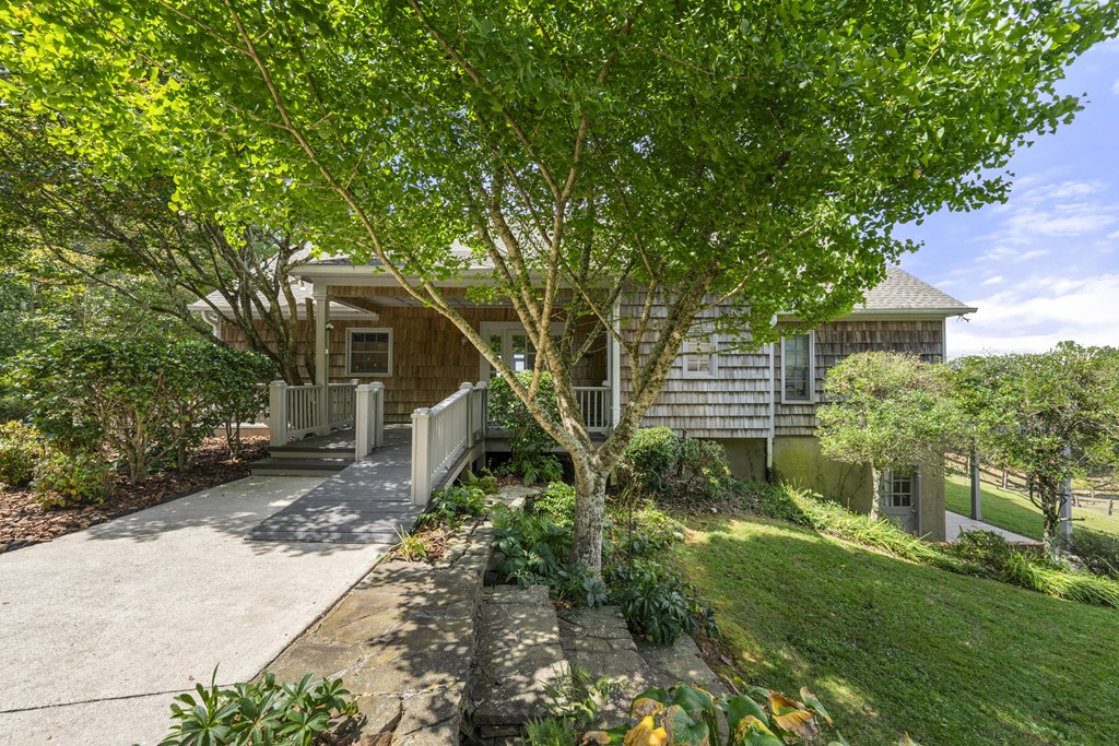 419079 Clarkesville Residential