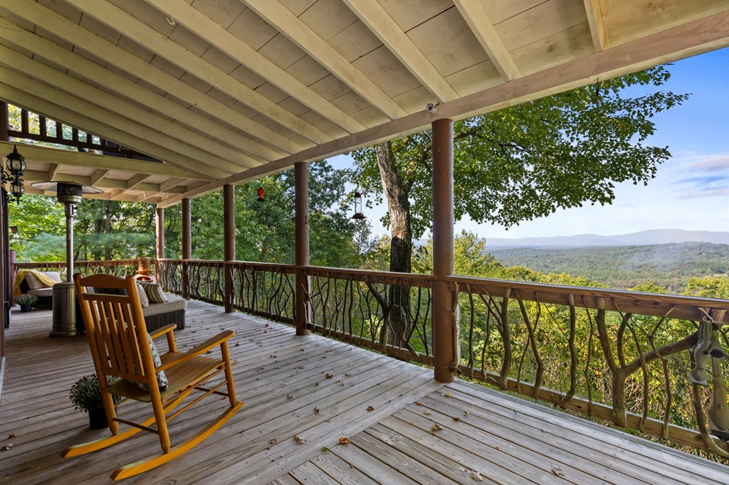 419081 Mineral Bluff Residential
