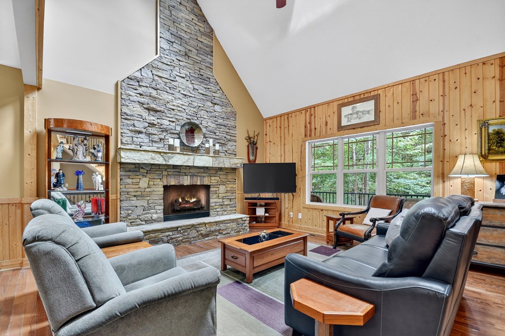 419083 Ellijay Residential