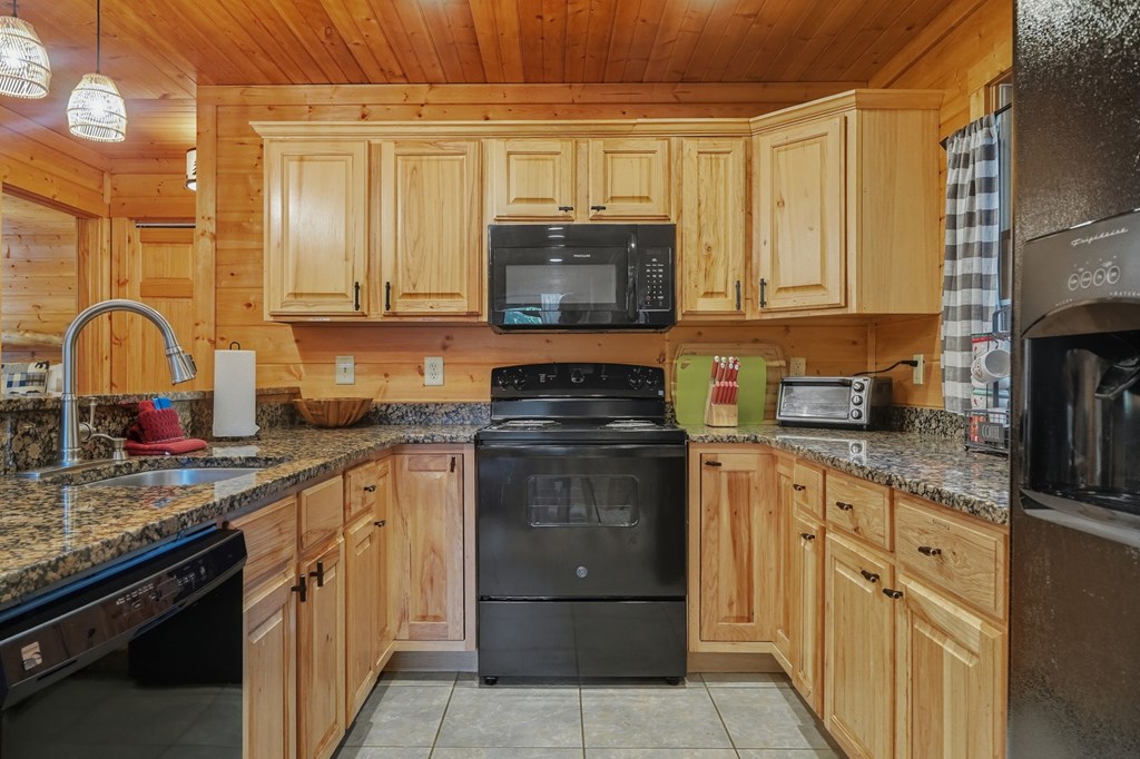 419085 Ellijay Residential