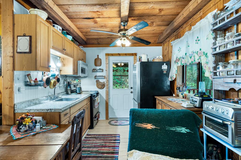 419087 Murphy Residential