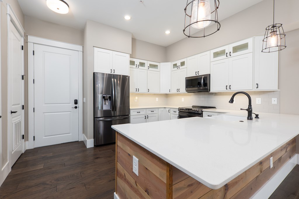 419094 Blue Ridge Condominium