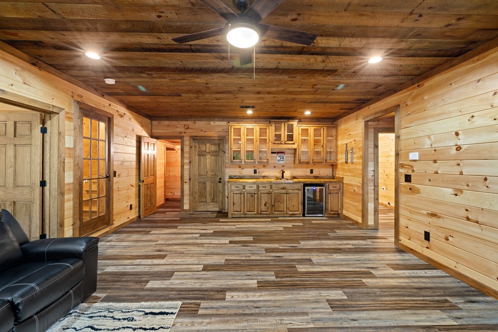 419117 Mineral Bluff Residential
