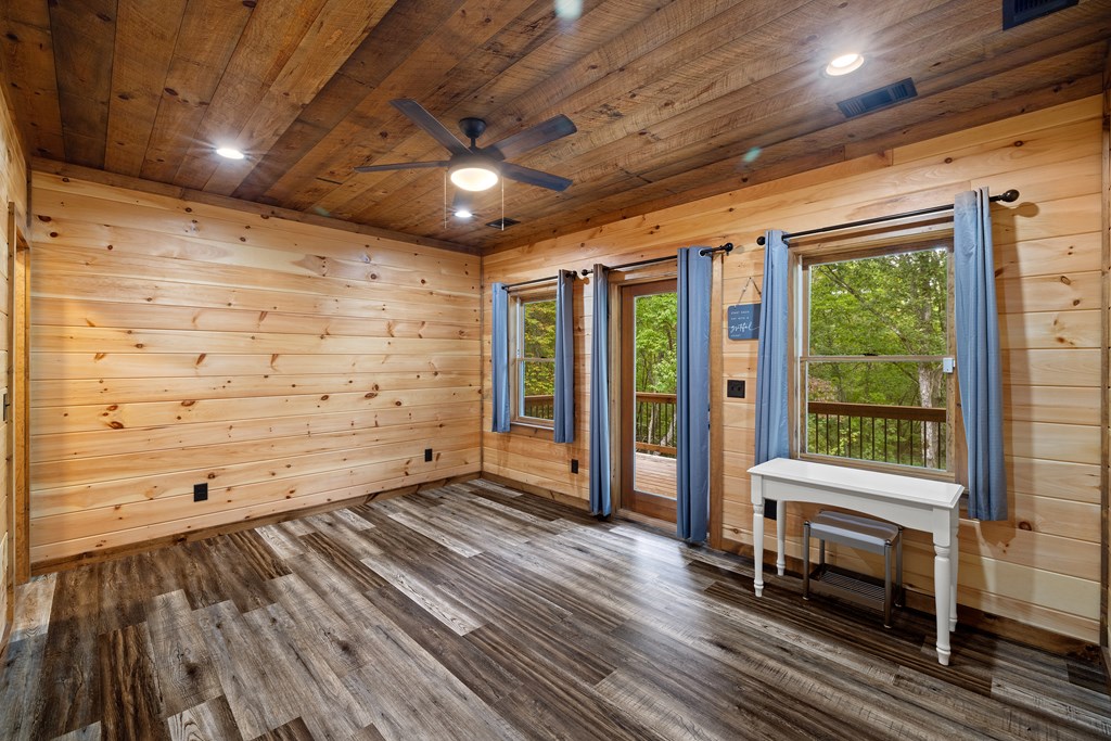 419117 Mineral Bluff Residential