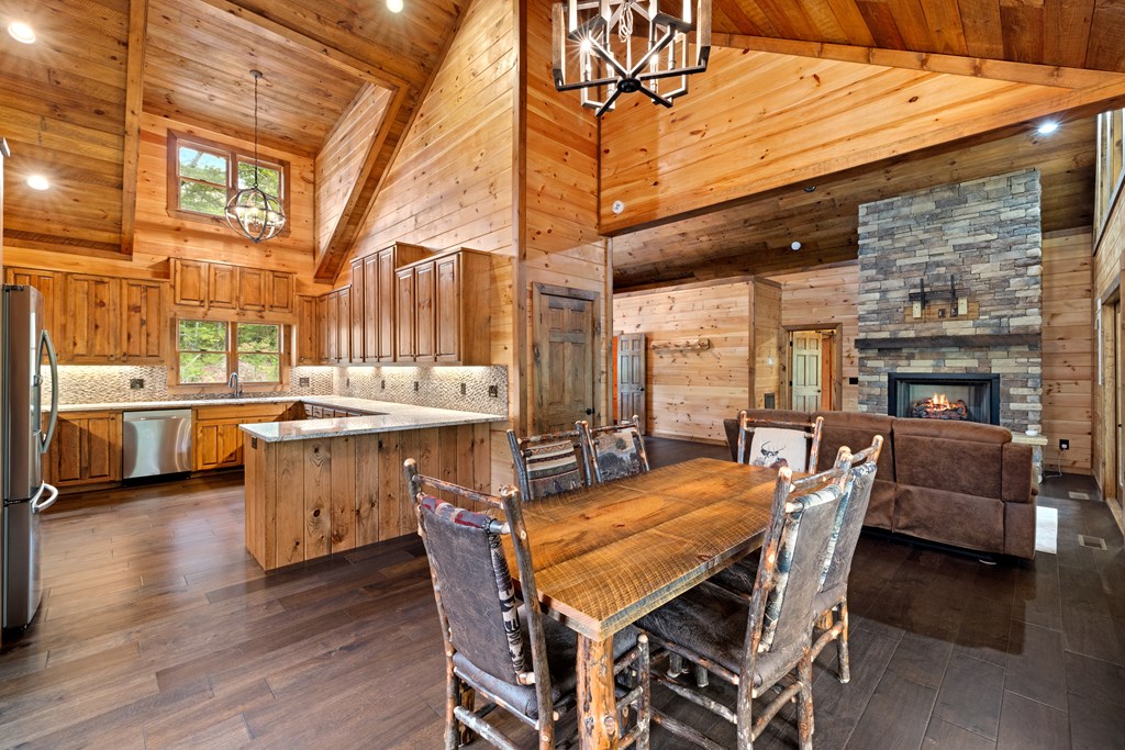 419117 Mineral Bluff Residential