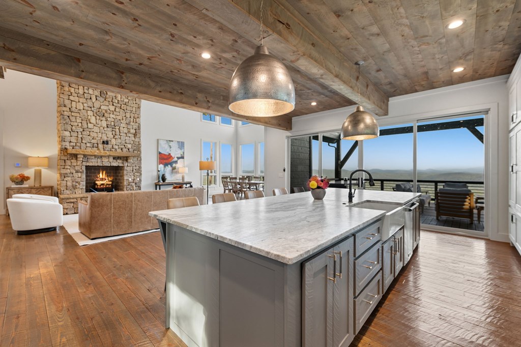 419121 Mineral Bluff Residential