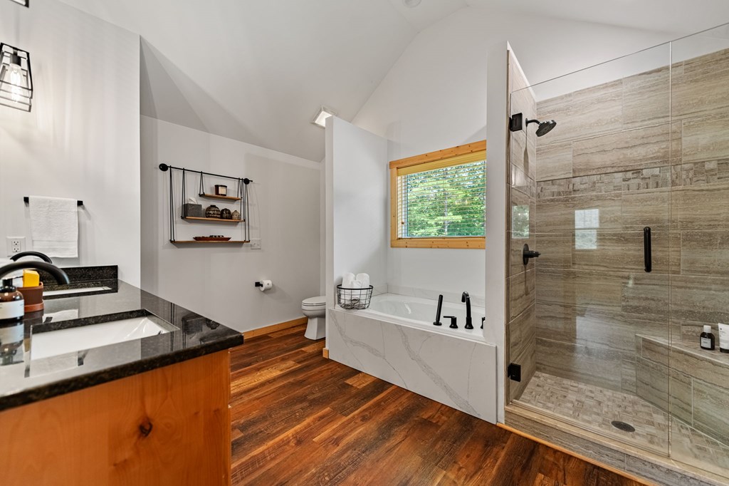 419127 Mineral Bluff Residential