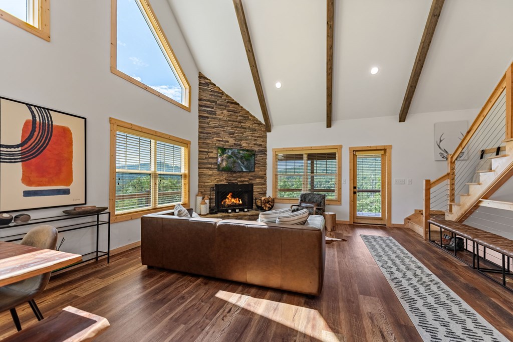 419127 Mineral Bluff Residential