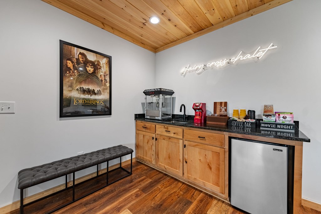 419127 Mineral Bluff Residential