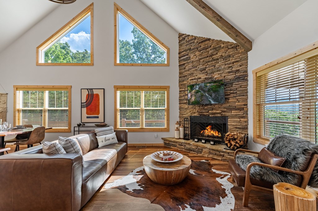 419127 Mineral Bluff Residential