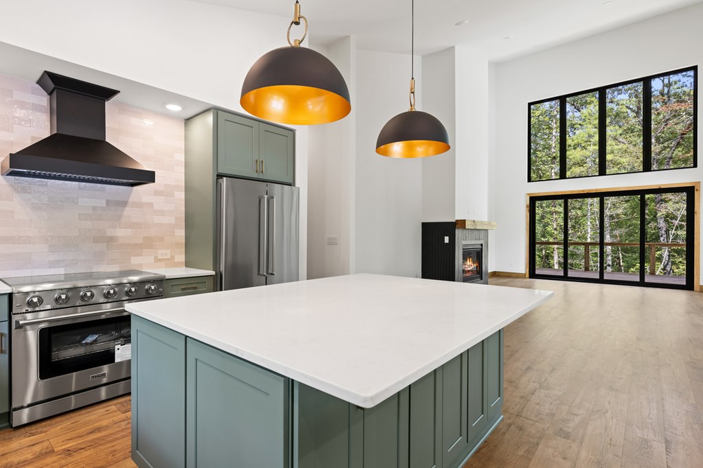 419136 Mineral Bluff Residential