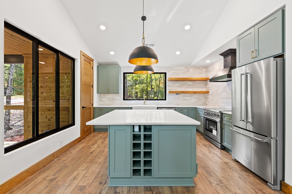 419136 Mineral Bluff Residential