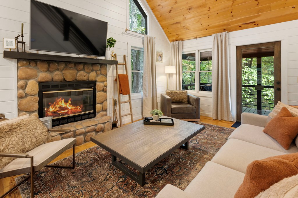 419137 Blue Ridge Residential