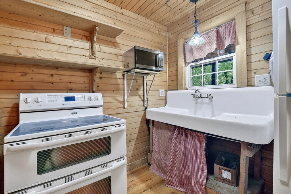419150 Blairsville Residential