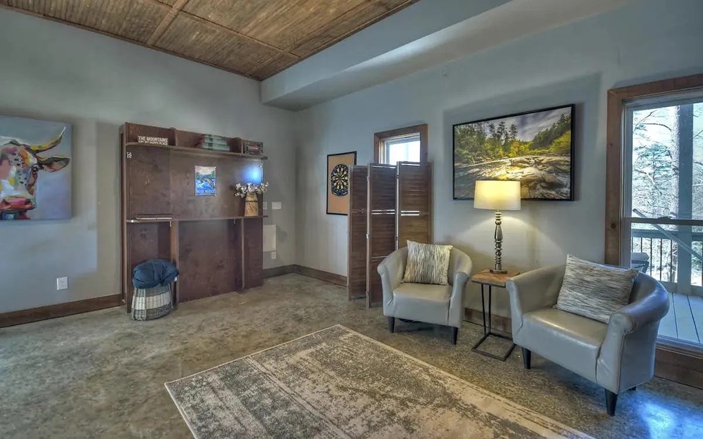 419161 Blue Ridge Residential