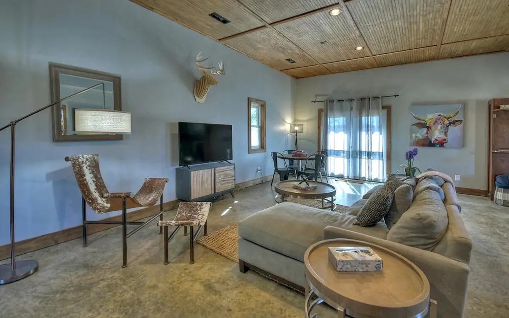 419161 Blue Ridge Residential