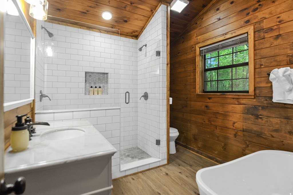 419169 Blue Ridge Residential