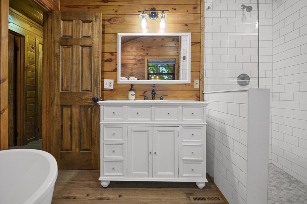 419169 Blue Ridge Residential