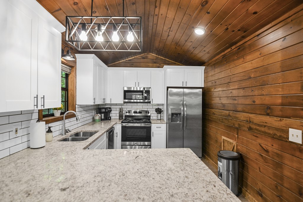 419169 Blue Ridge Residential