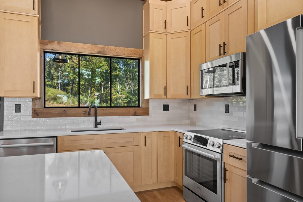 419171 Mineral Bluff Residential