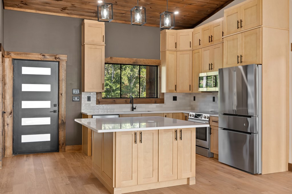 419171 Mineral Bluff Residential