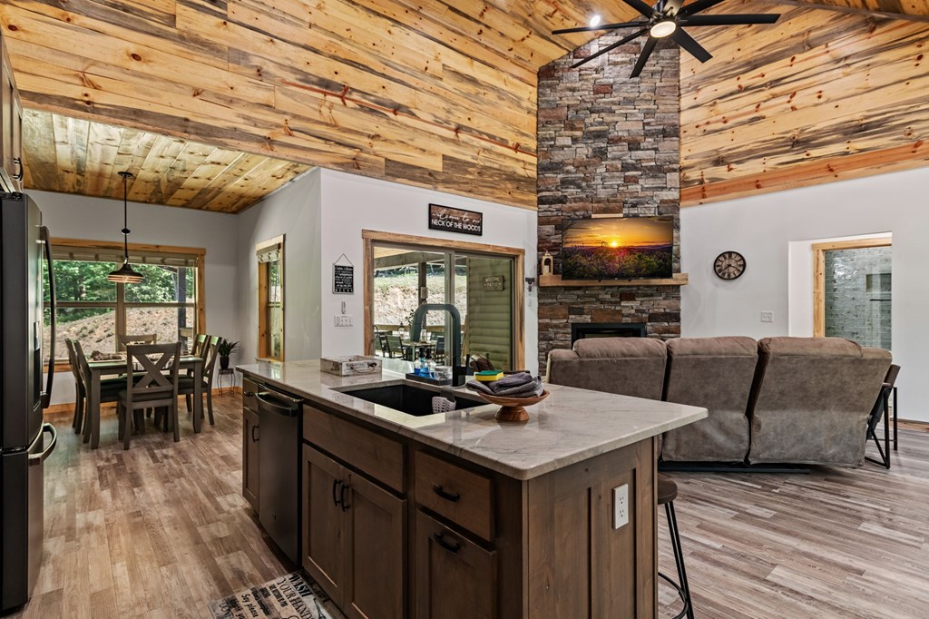 419175 Blue Ridge Residential