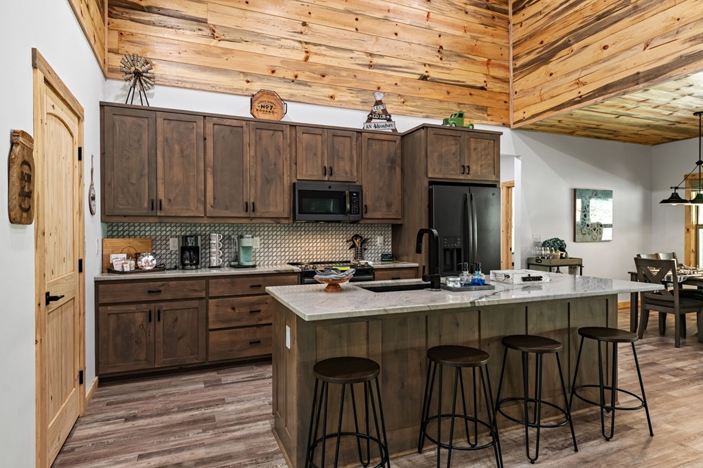 419175 Blue Ridge Residential