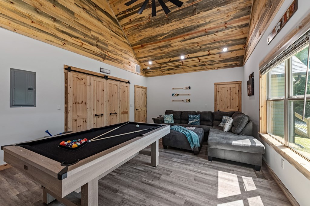 419175 Blue Ridge Residential
