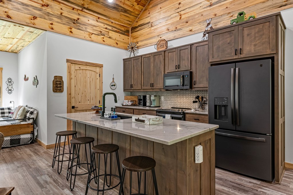419175 Blue Ridge Residential