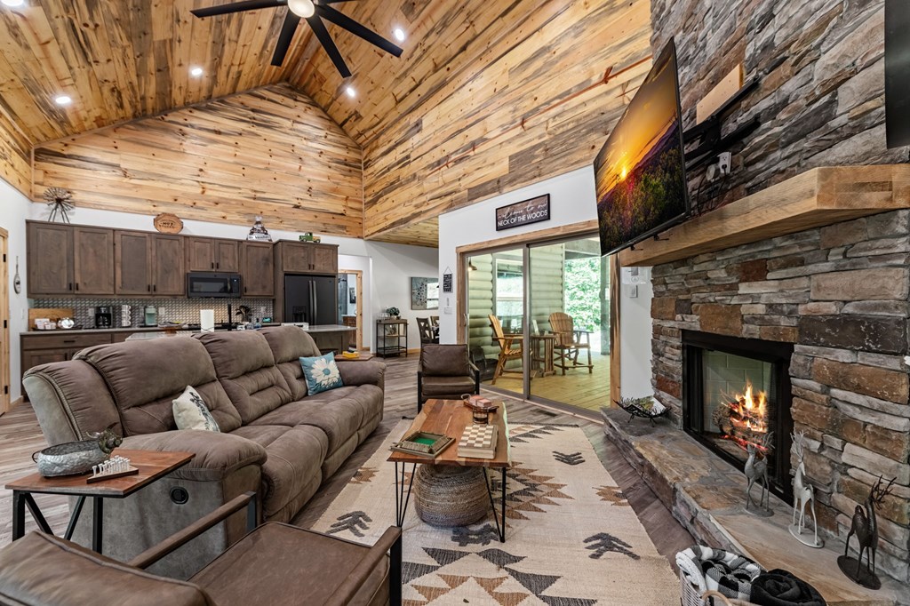 419175 Blue Ridge Residential